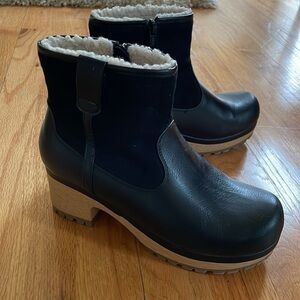 Universal Thread Women 5.5 Fawn Clog Boot Bootie Heel Black Side Zip Tread Shoe